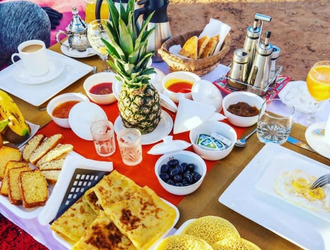 Toop Luxury Camp Hotel Merzouga Bagian luar foto
