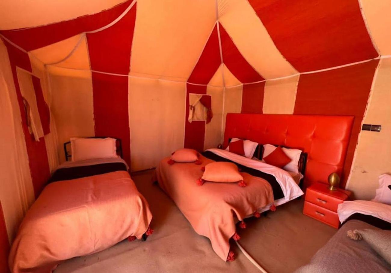 Toop Luxury Camp Hotel Merzouga Bagian luar foto