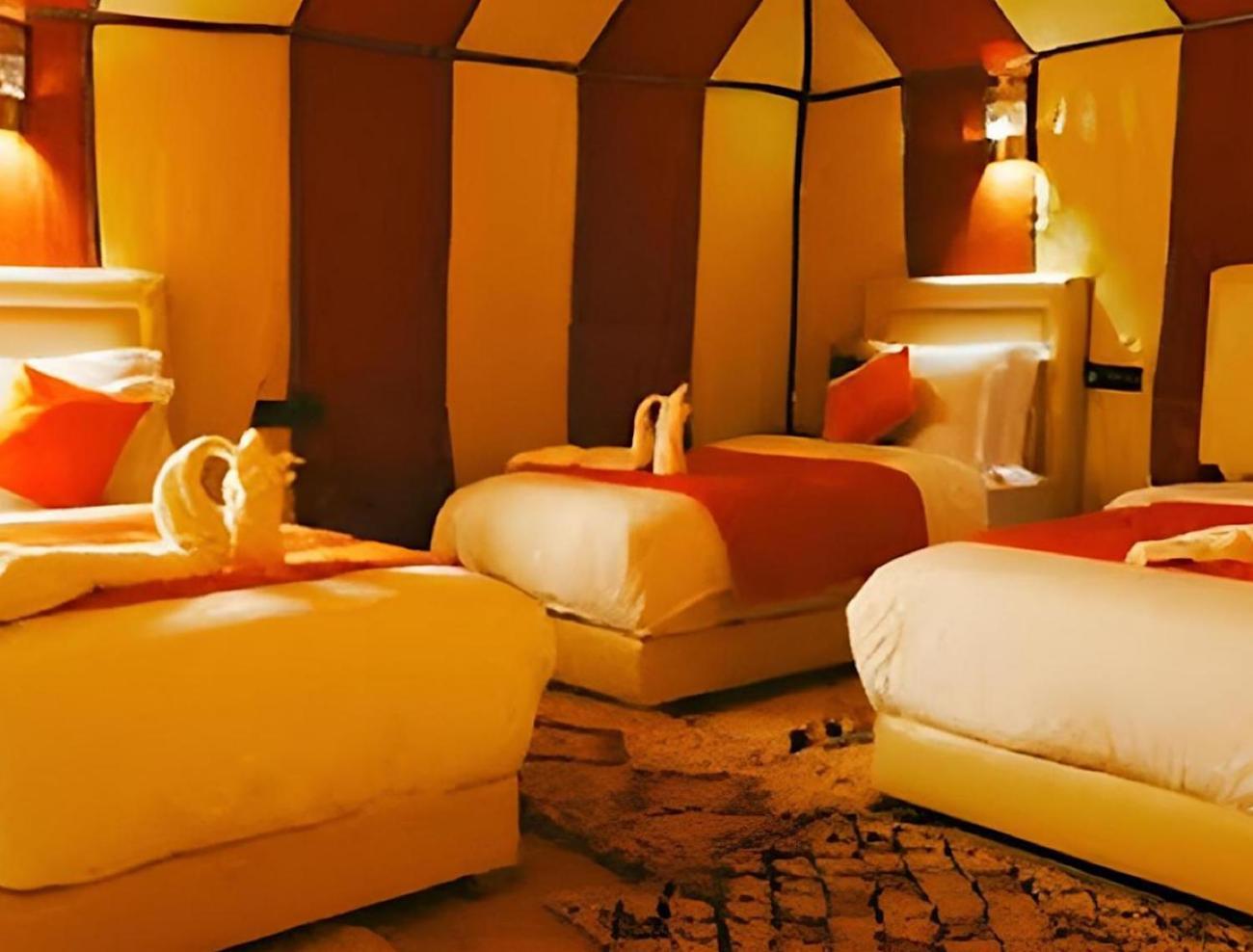 Toop Luxury Camp Hotel Merzouga Bagian luar foto